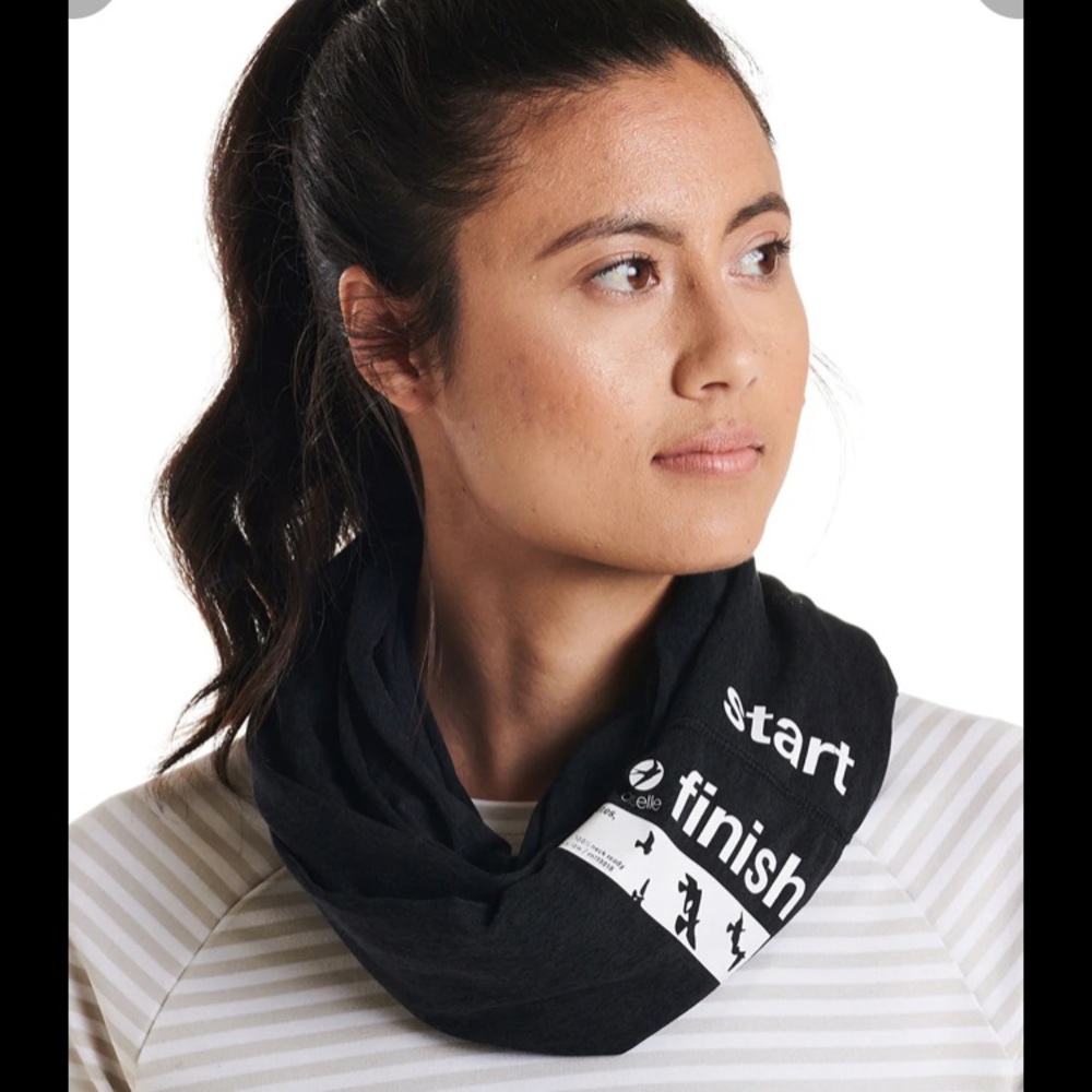 Oiselle Gray Lux Runfinity Scarf
